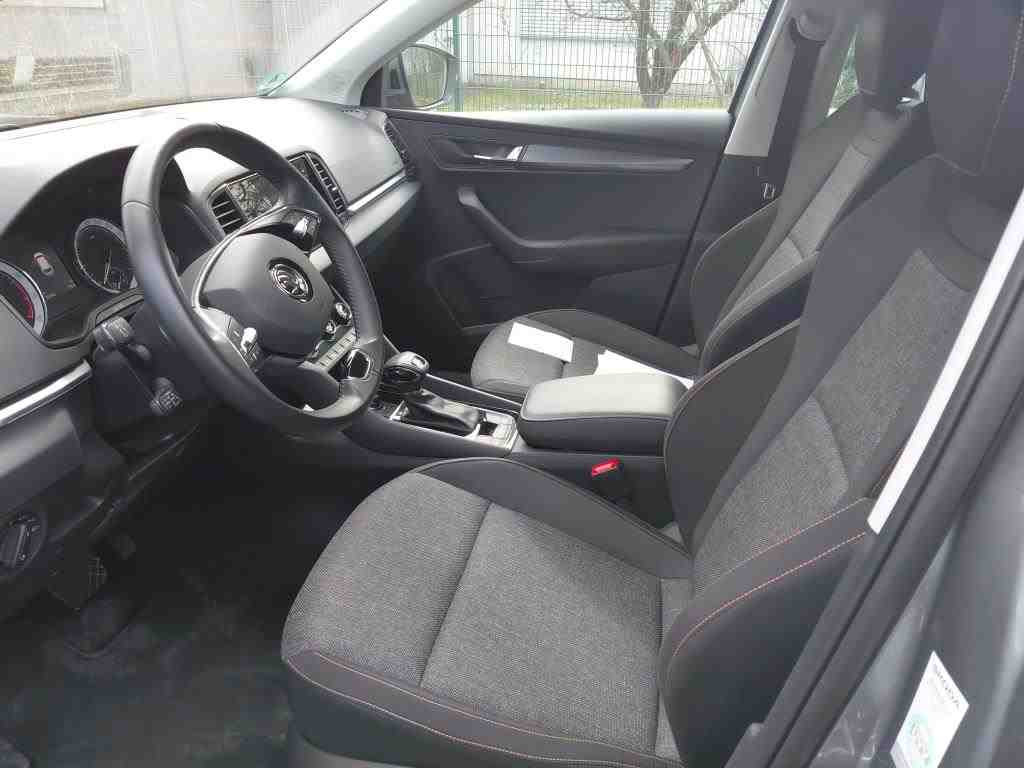 Skoda Karoq Clever 1.5 TSI DSG Navi LED ACC EPH DAB AHK