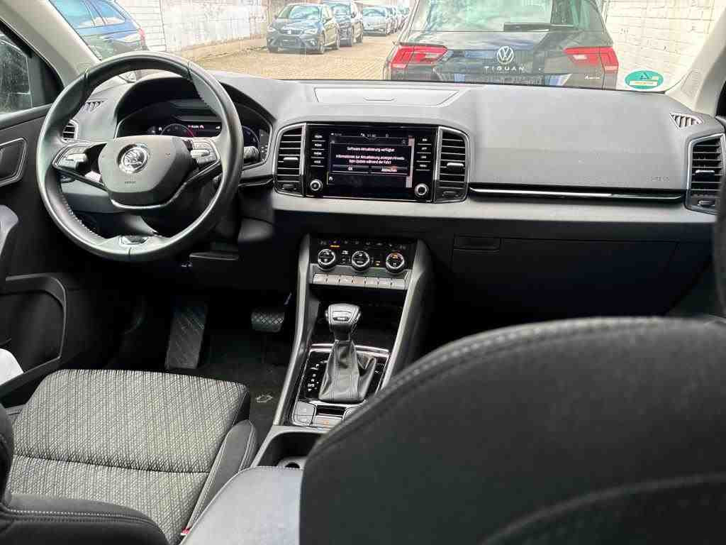 Skoda Karoq Style 2.0TDI 4x4 DSG Navi LED GRA EPH AHK