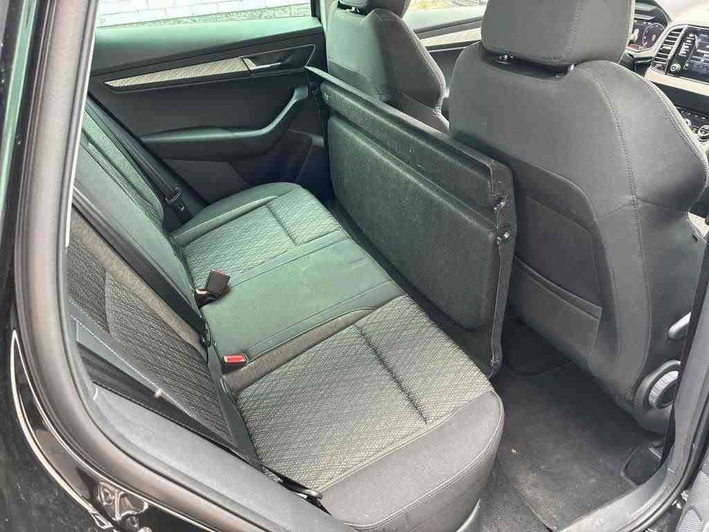 Skoda Karoq Style 2.0TDI 4x4 DSG Navi LED GRA EPH AHK