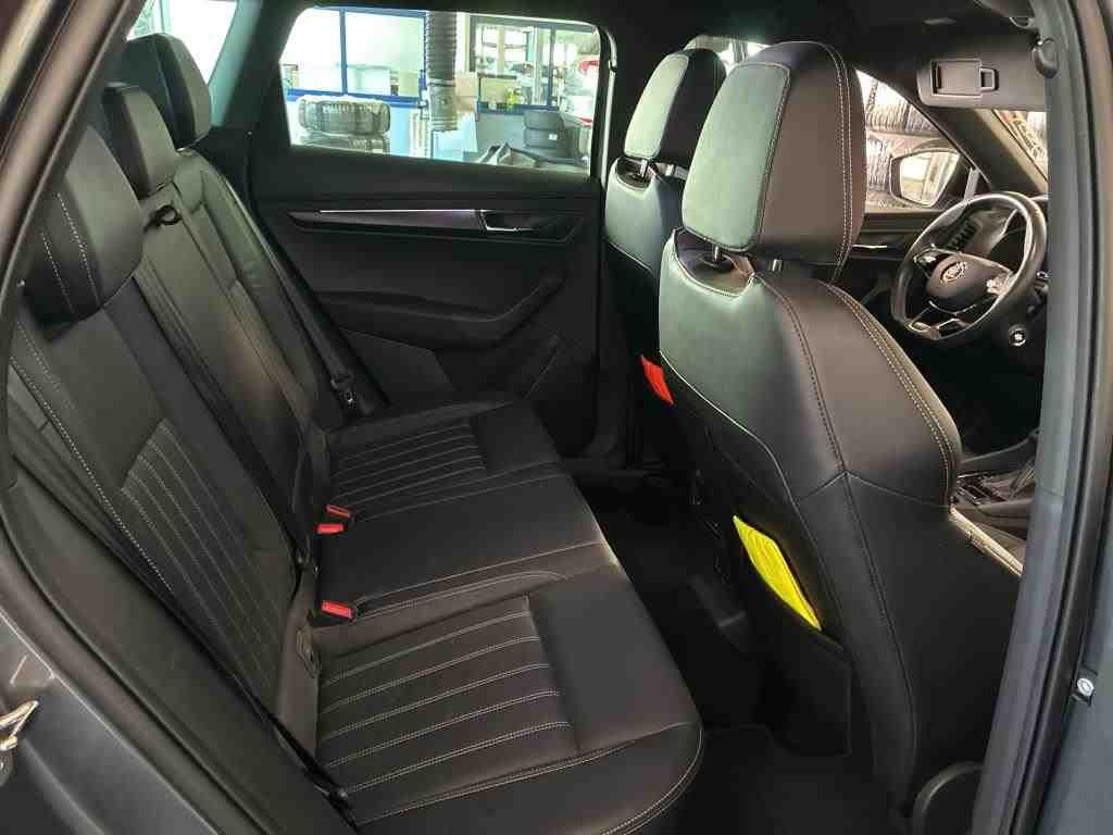 Skoda Karoq Sportline 2.0TSI 4x4 DSG Navi LED ACC EPH AHK