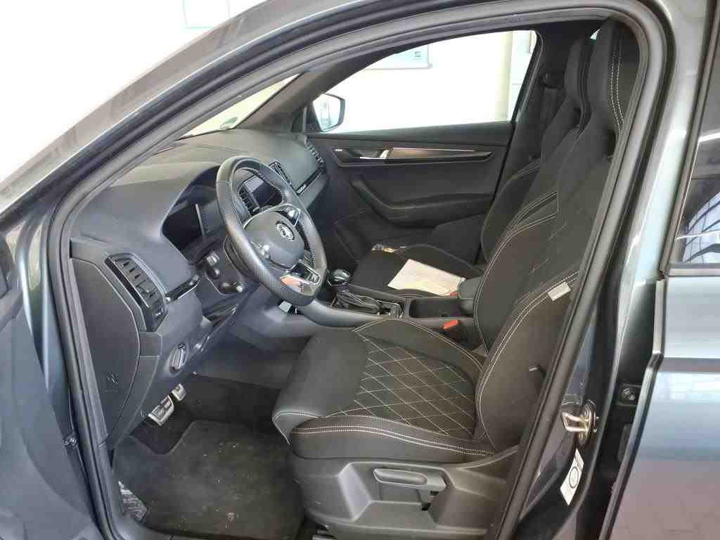 Skoda Karoq Sportline 1.5TSI DSG Navi LED Panorama ACC AHK