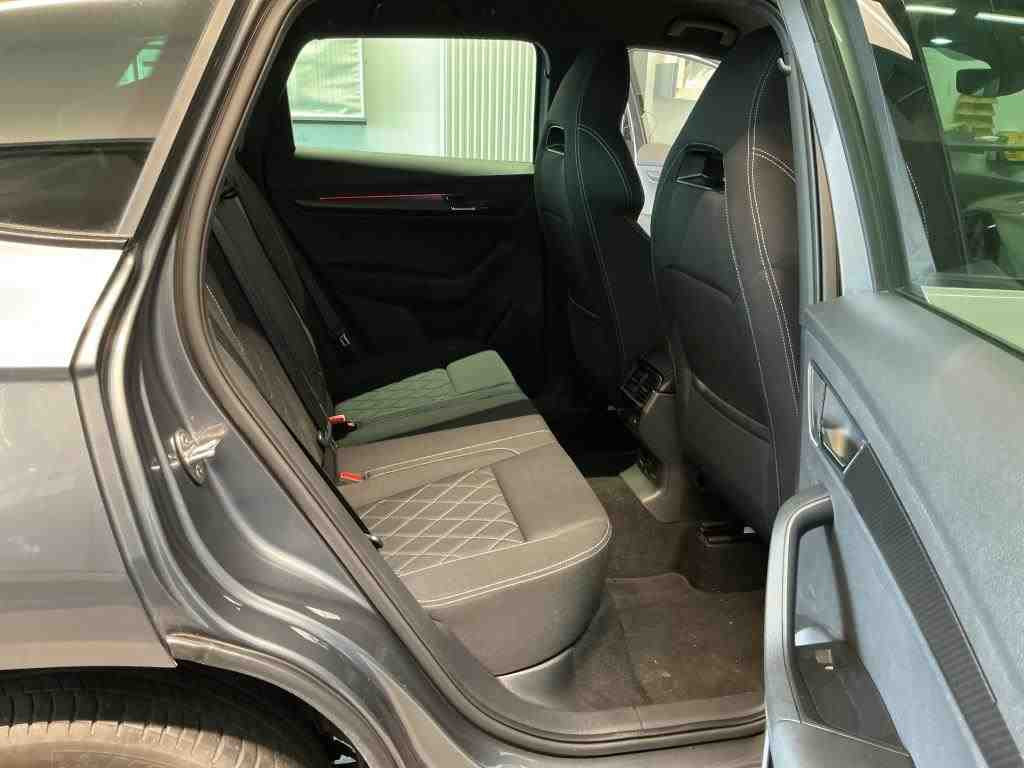Skoda Karoq Sportline 1.5TSI DSG Navi LED ACC EPH AHK