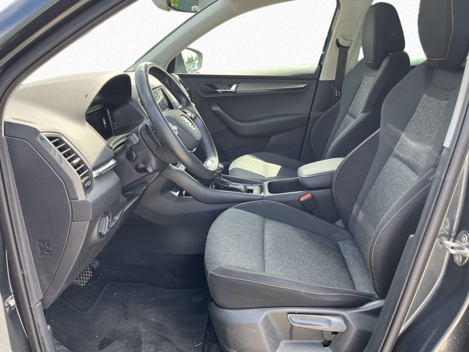 Skoda Karoq Clever 1.5TSI DSG Navi LED ACC EPH DAB AHK