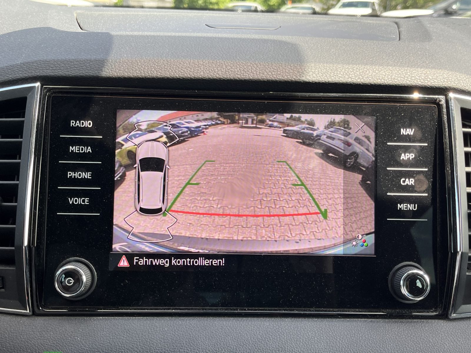 Skoda Karoq Clever 1.5TSI DSG Navi LED ACC EPH DAB AHK