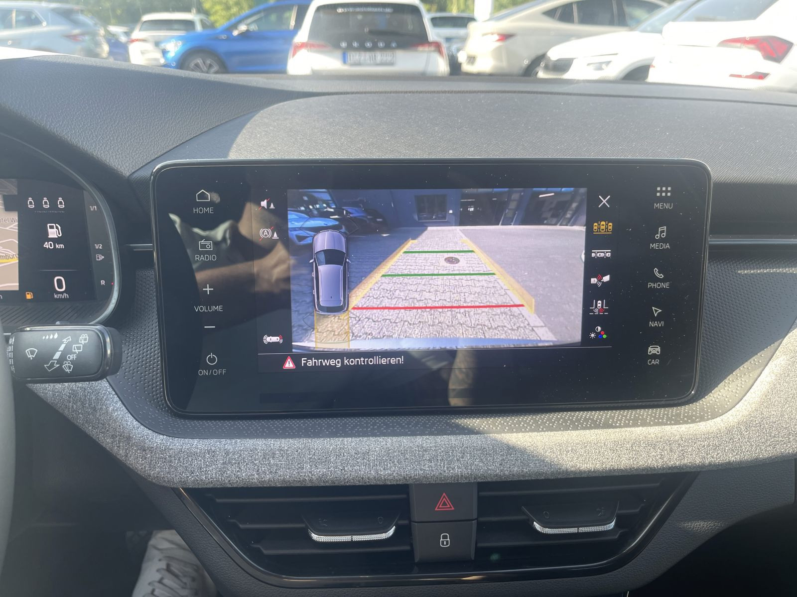 Skoda Kamiq Tour 1.5TSI DSG Navi LED ACC EPH DAB AHK