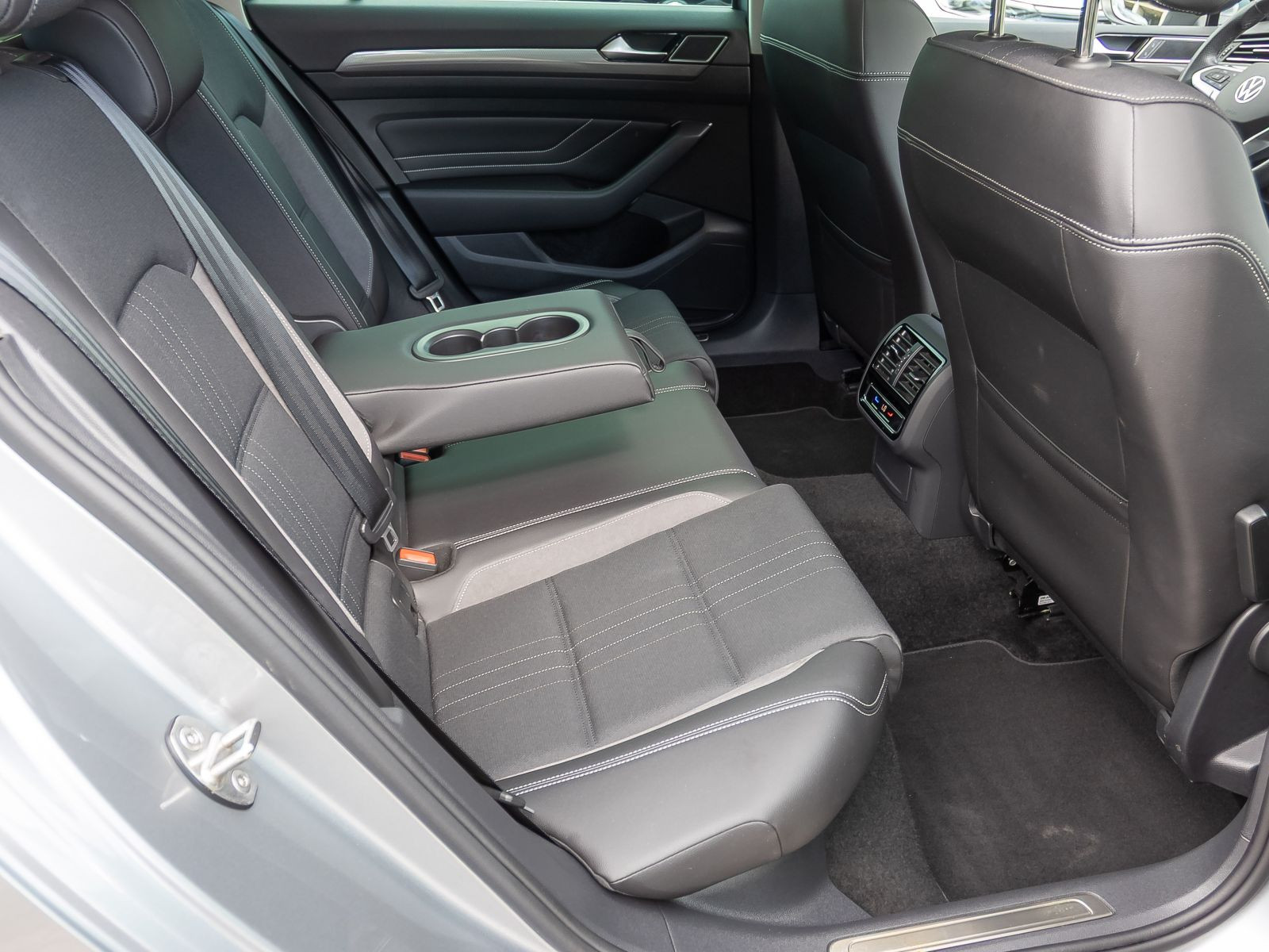 Volkswagen Passat Variant Alltrack 2.0 TDI 4M DSG LED AHK