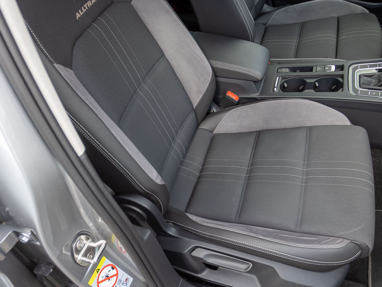 Volkswagen Passat Variant Alltrack 2.0 TDI 4M DSG LED AHK