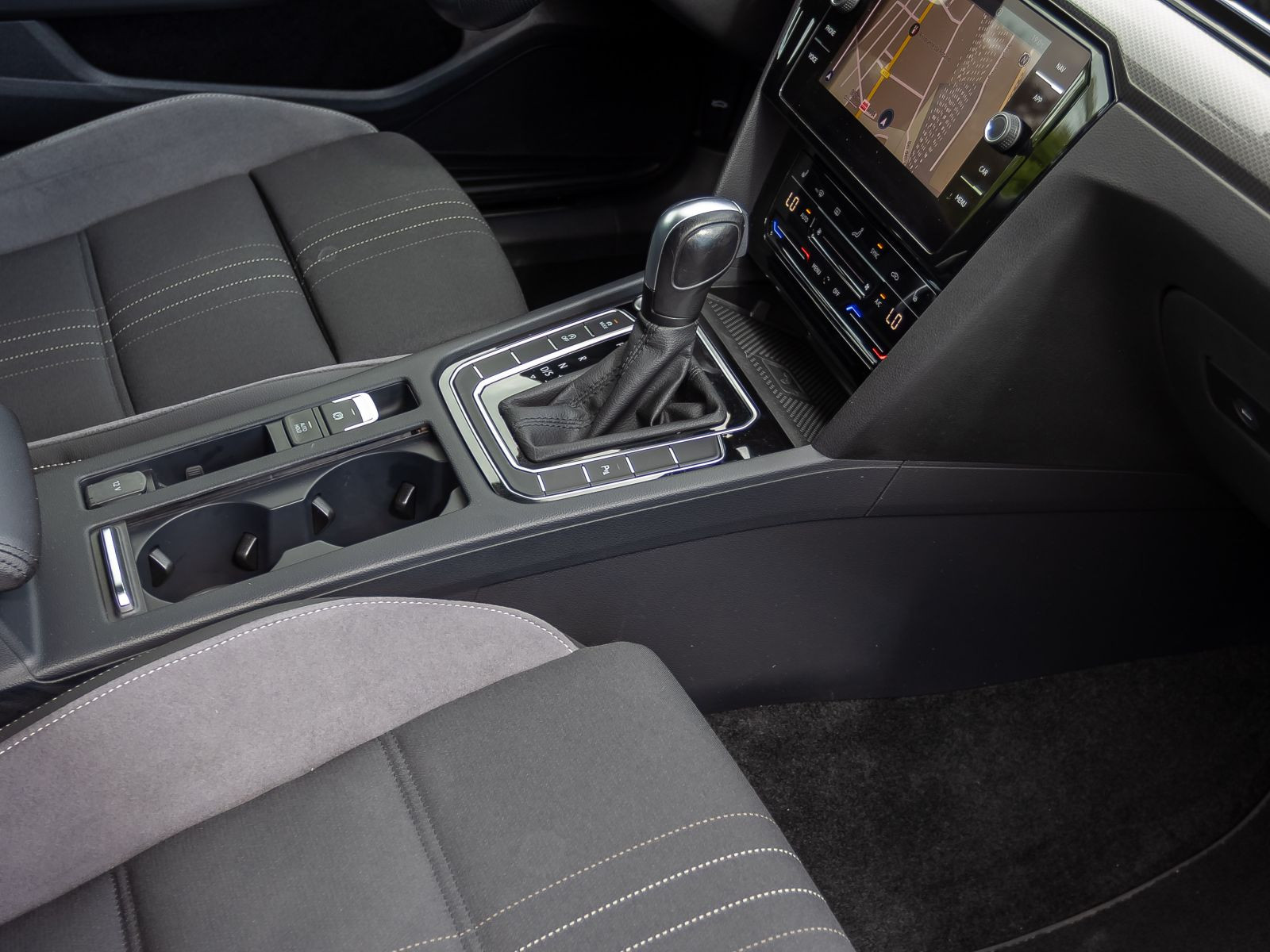 Volkswagen Passat Variant Alltrack 2.0 TDI 4M DSG LED AHK