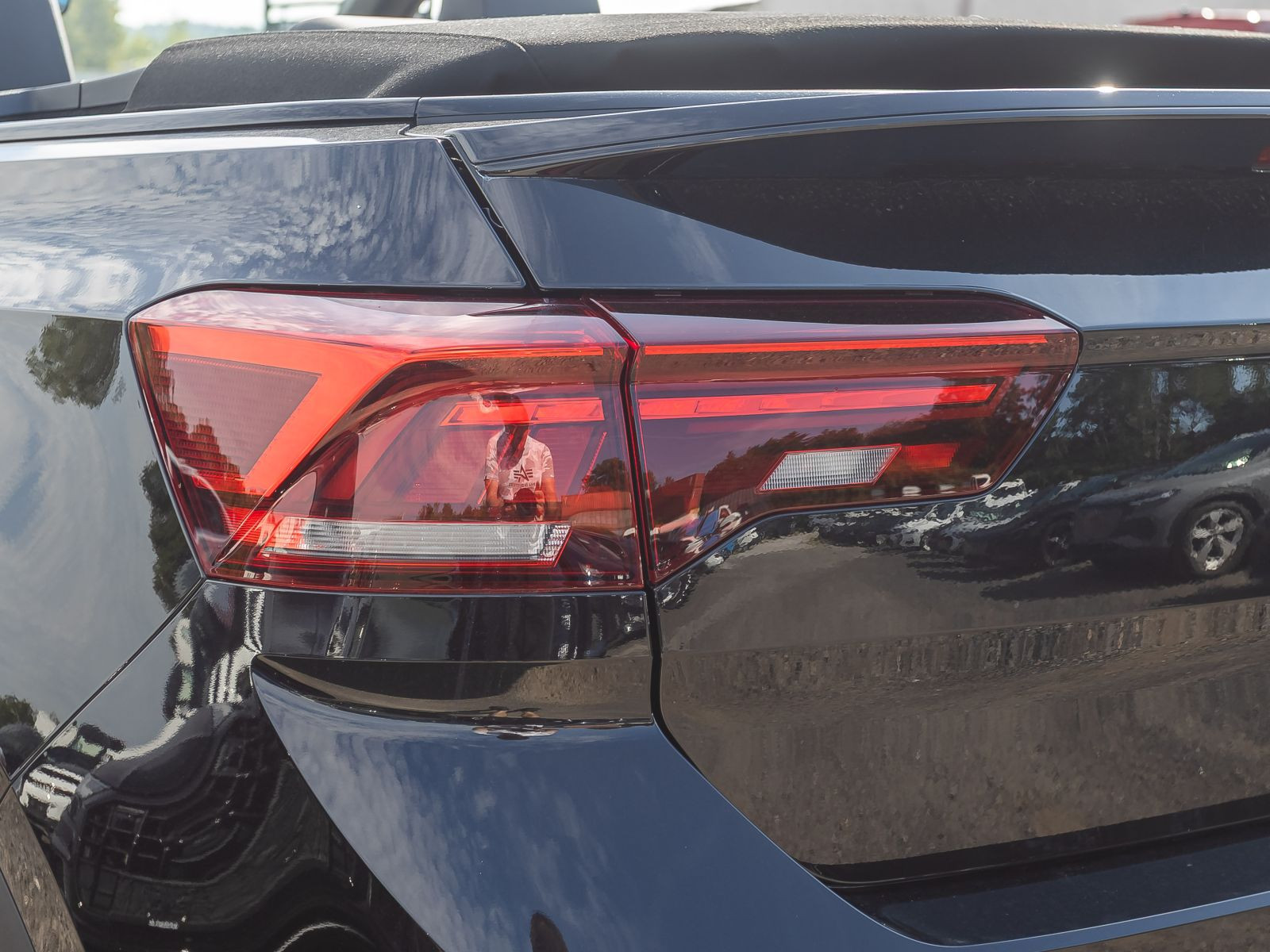 Volkswagen T-Roc Cabriolet 1.5 TSI DSG R-Line Navi LED ACC