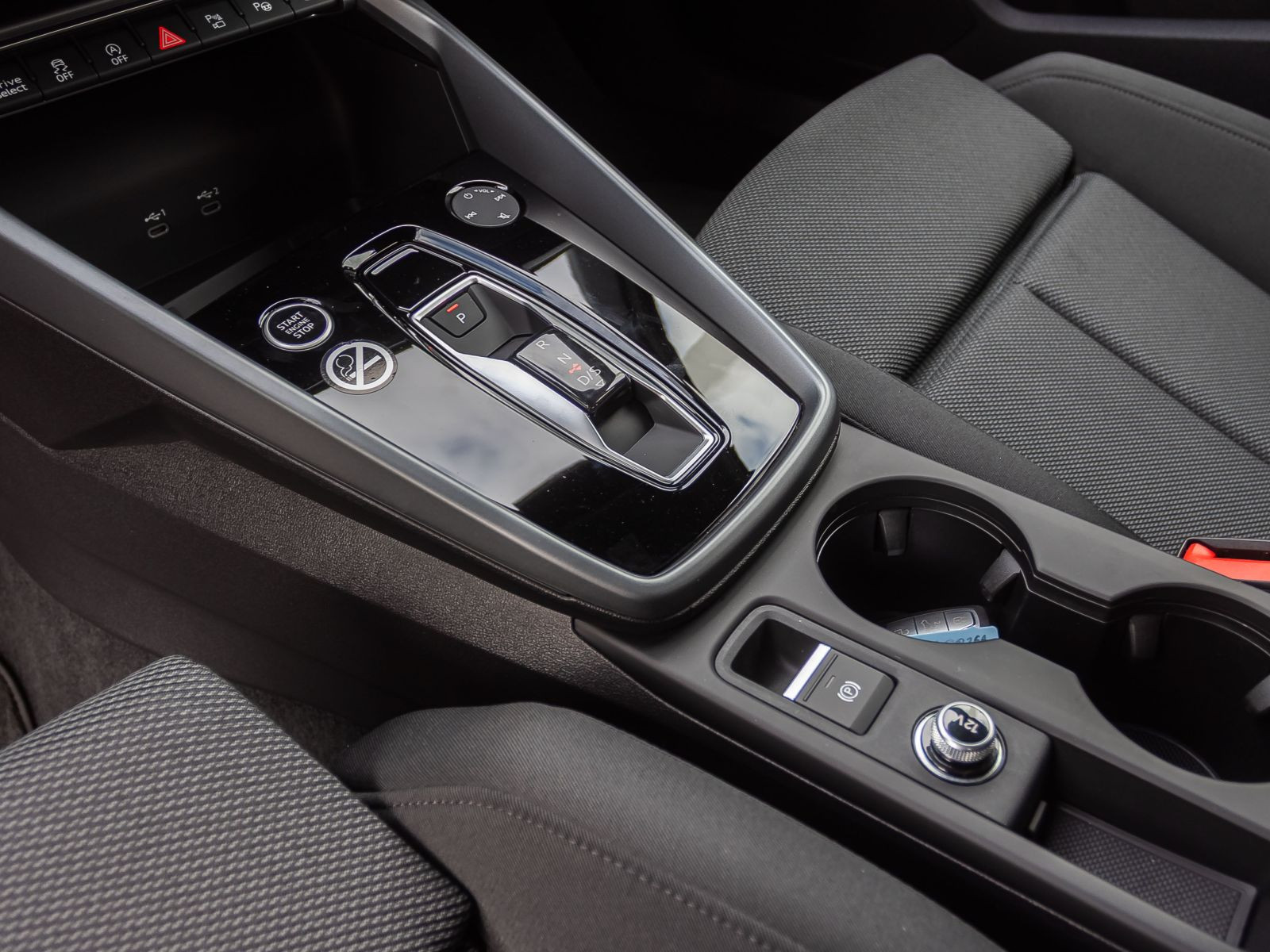 Audi A3 Sportback S line 35TFSI Stronic HUD SONOS ACC