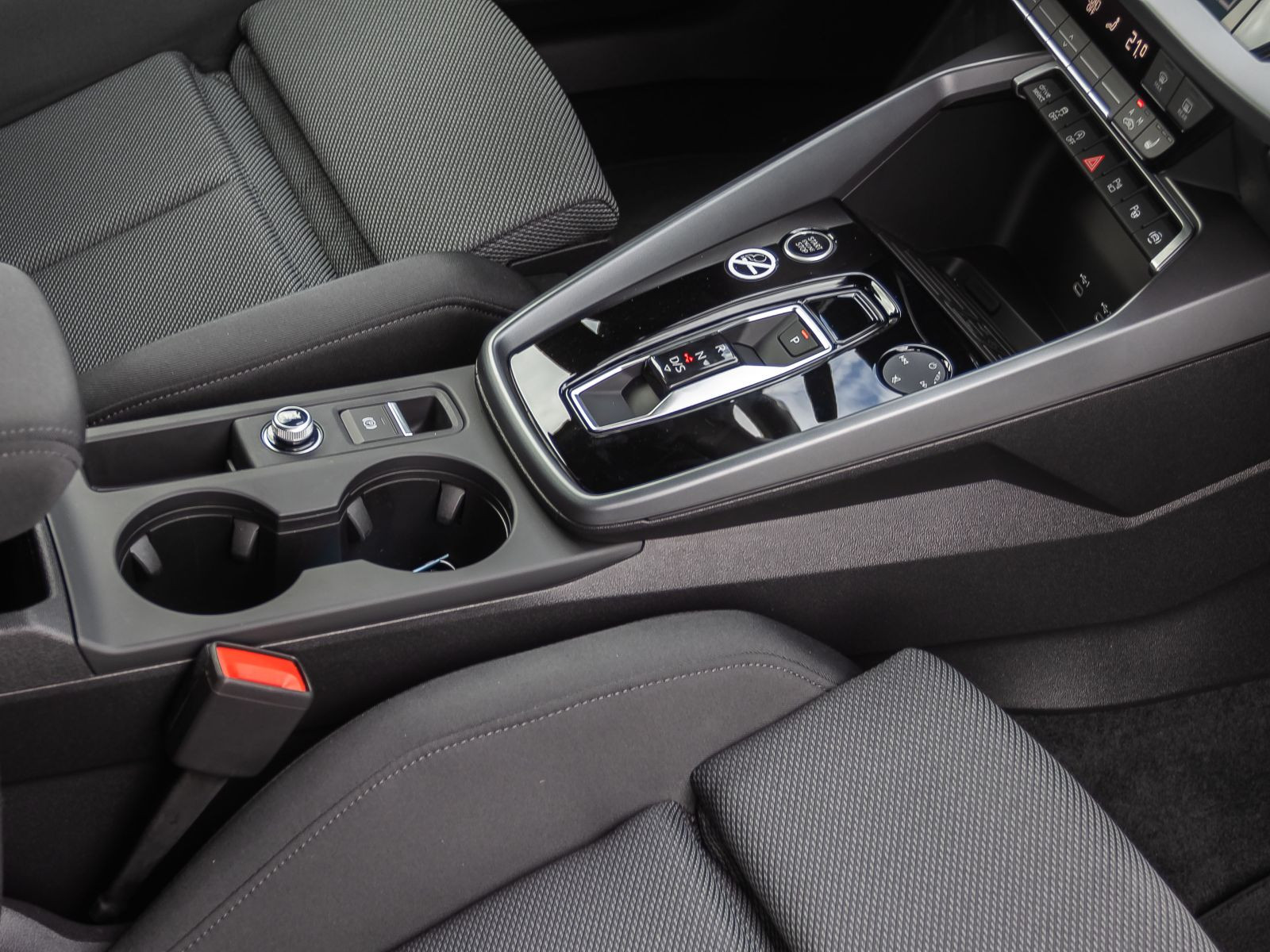 Audi A3 Sportback S line 35TFSI Stronic HUD SONOS ACC