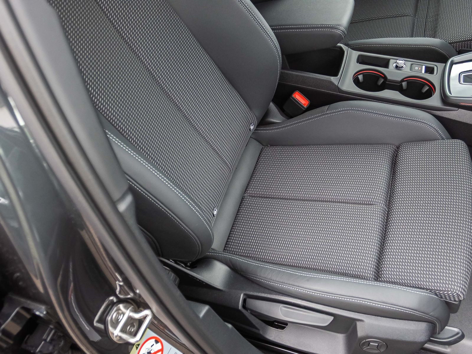 Audi A3 Sportback Advanced TFSI Stronic Navi LED HuD