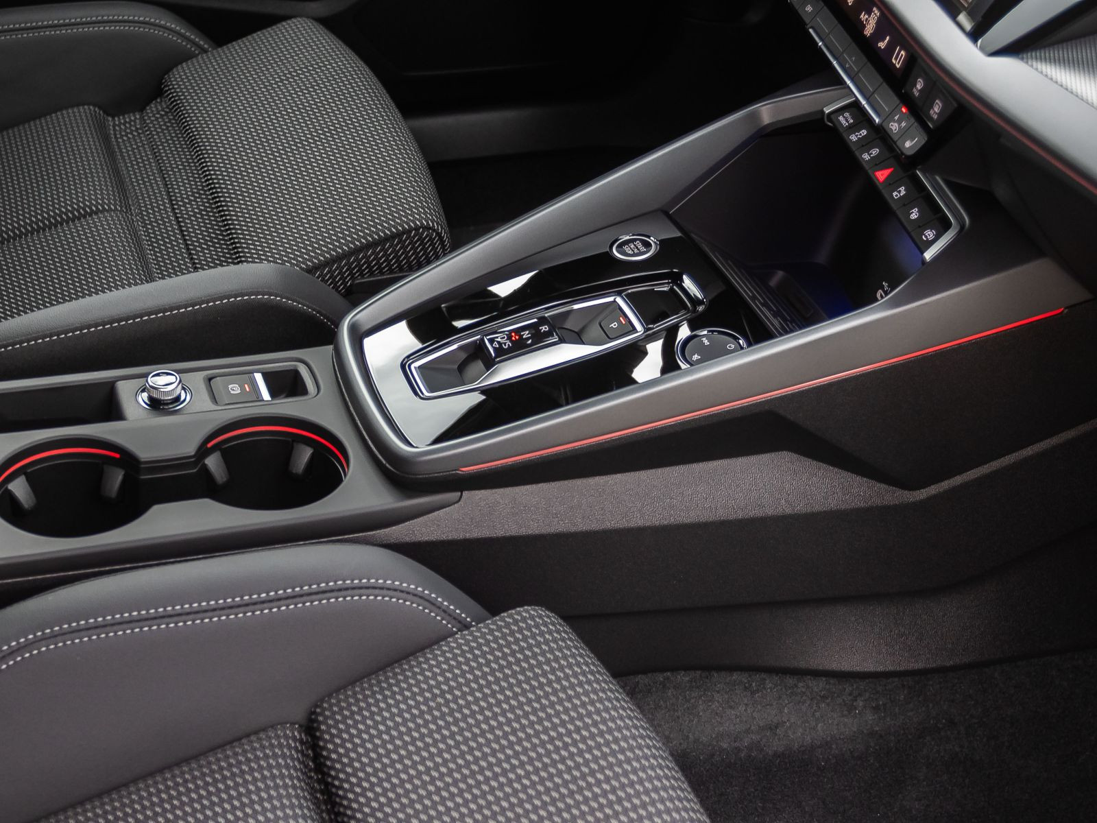 Audi A3 Sportback Advanced TFSI Stronic Navi LED HuD