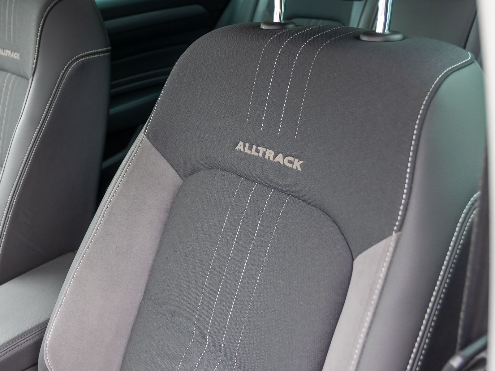 Volkswagen Passat Variant Alltrack 2.0 TDI DSG, AHK, LED-Matrix, Navi, Standheizung, App-Connect