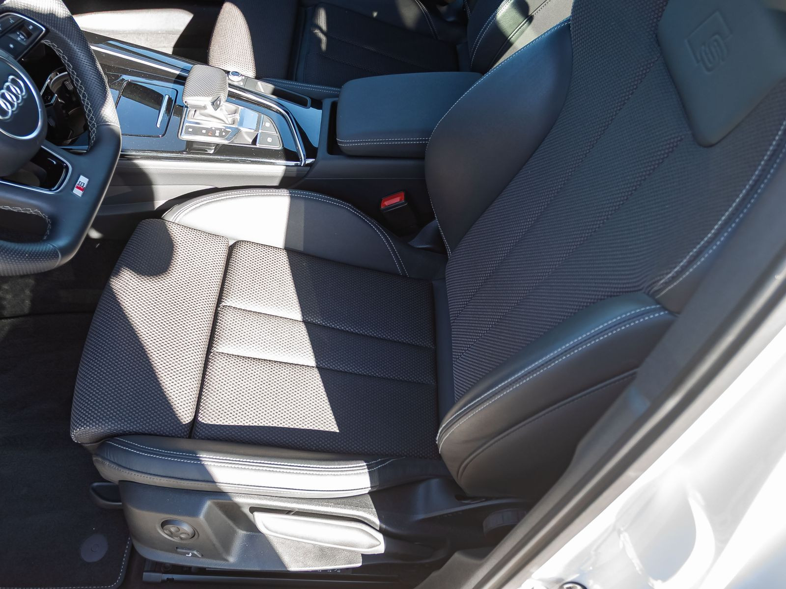 Audi A4 Avant S line 50TDI qu. tiptronic Navi EPH GRA