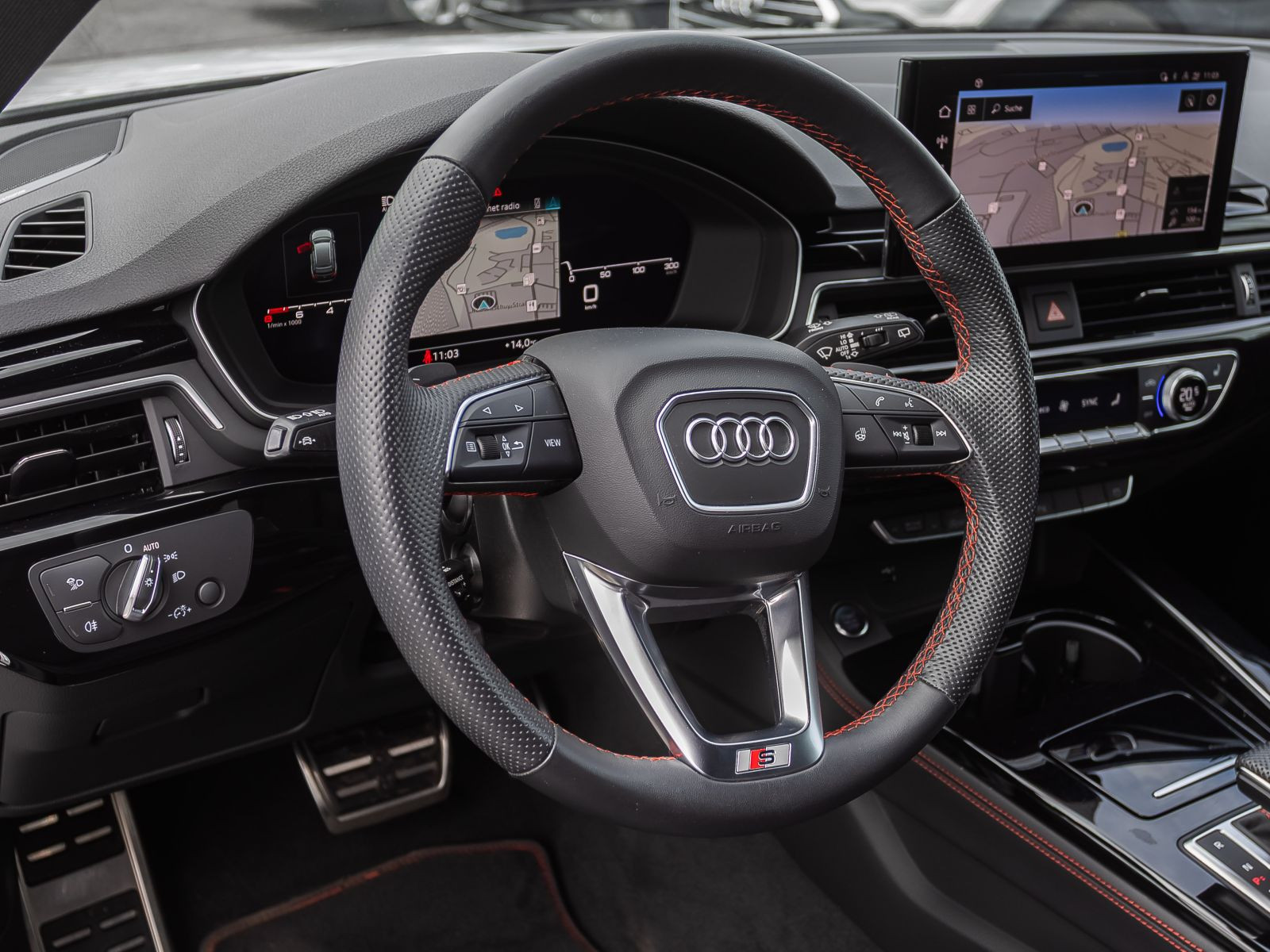 Audi A4 Avant S line 45TFSI qu Stronic Navi Matrix ACC AHK