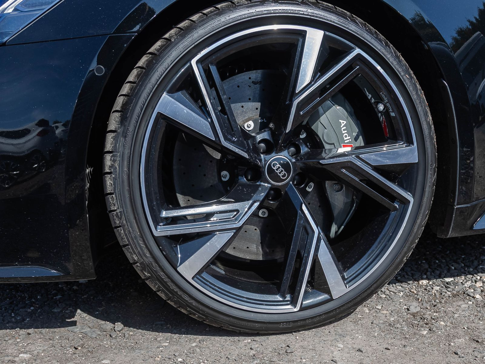 Audi RS 6 Avant Keramikbremse B&O Panorama HD Matrix