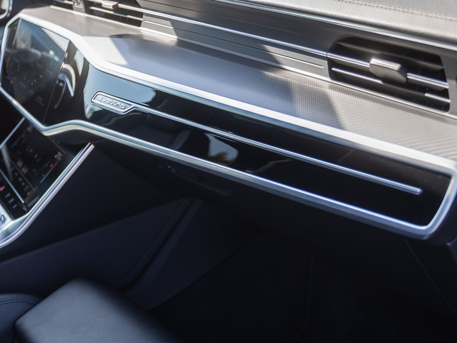 Audi RS 6 Avant Keramikbremse B&O Panorama HD Matrix