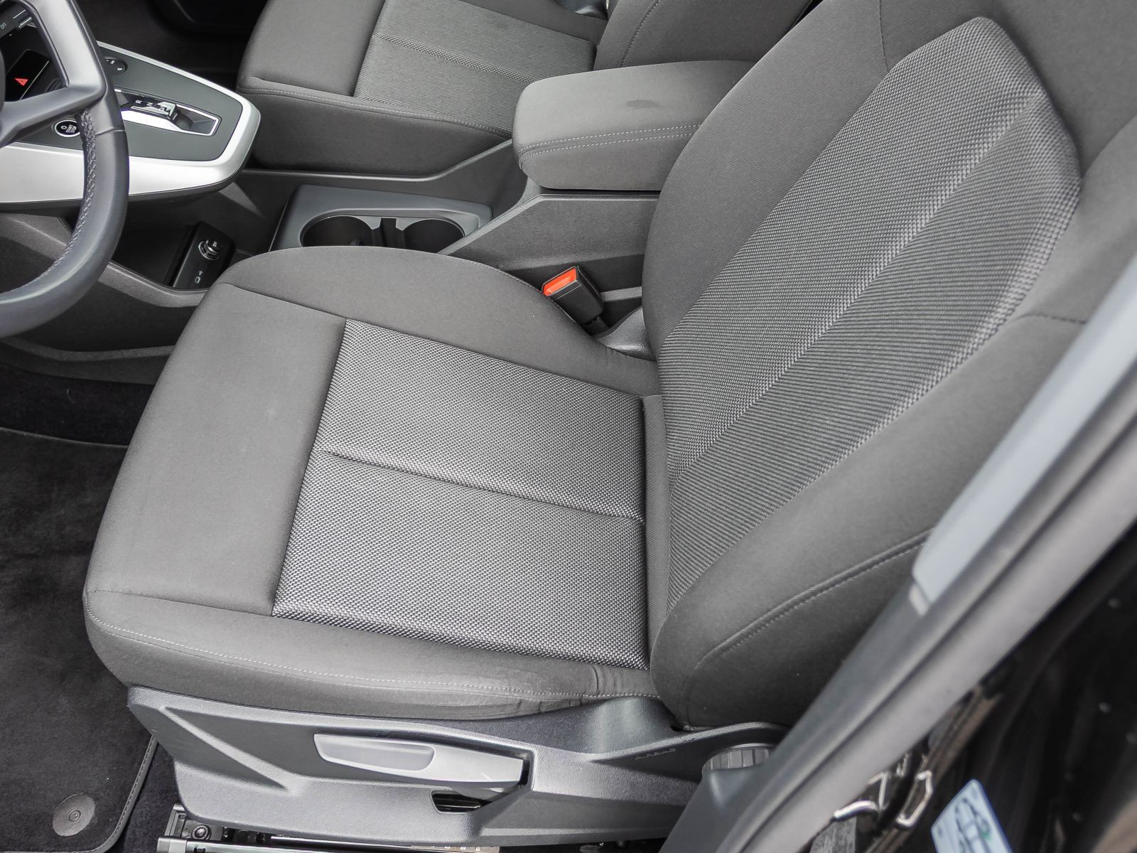Audi Q4 Sportback e-tron S line 35 LED Standklima ACC