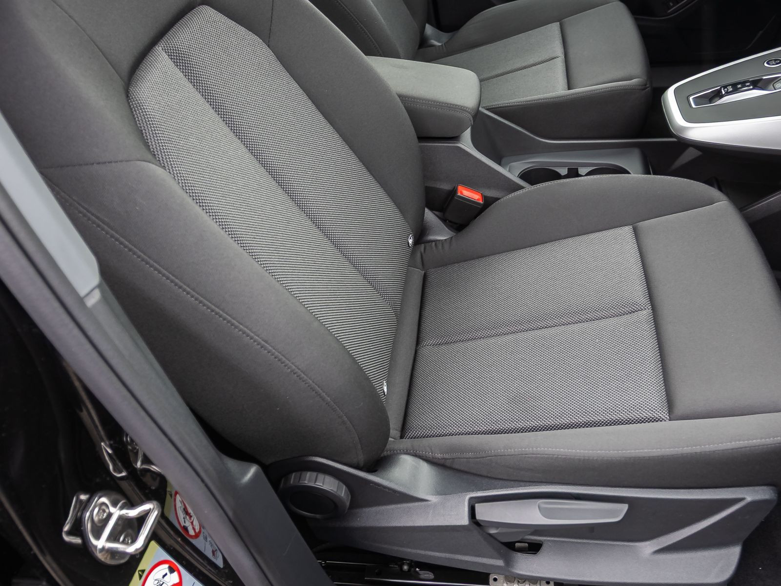 Audi Q4 Sportback e-tron S line 35 LED Standklima ACC
