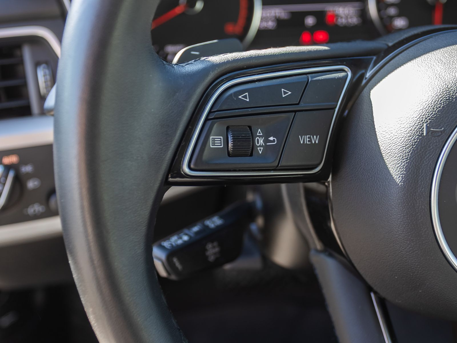 Audi A4 Avant 35TDI Stronic Navi Sitzhzg EPH