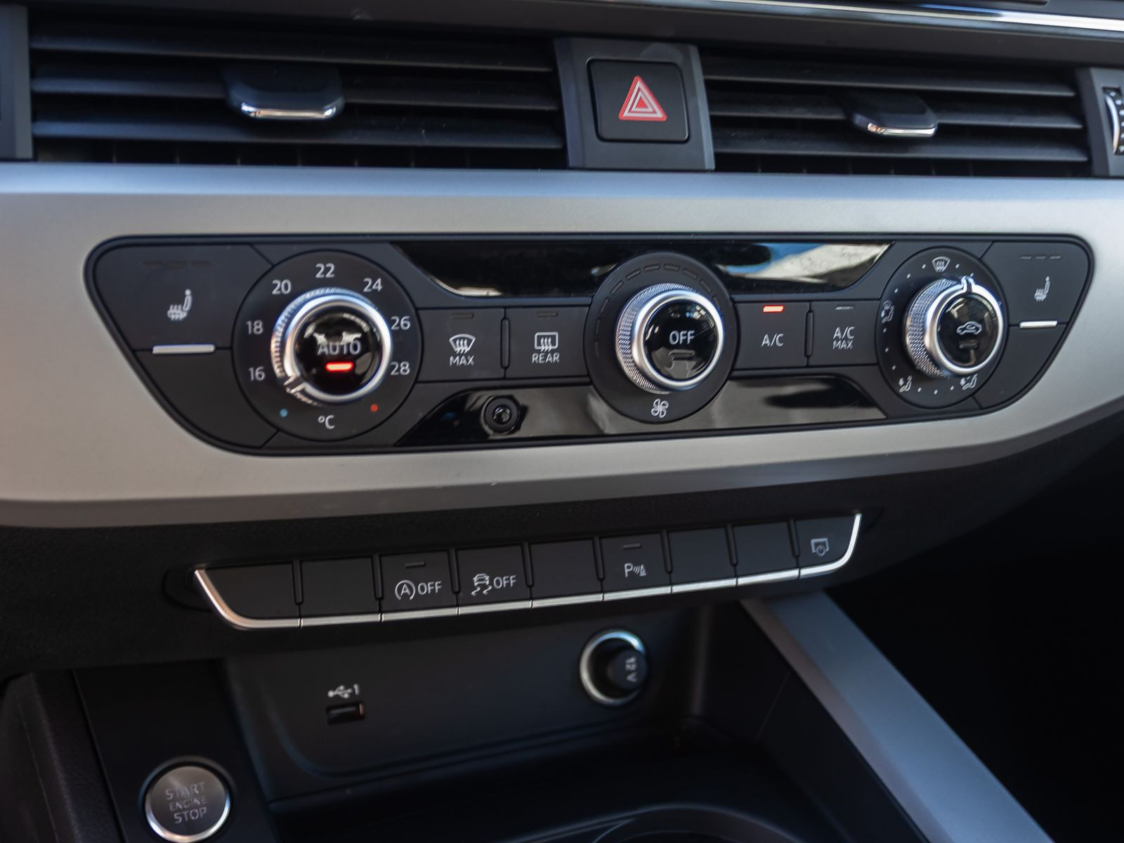 Audi A4 Avant 35TDI Stronic Navi Sitzhzg EPH