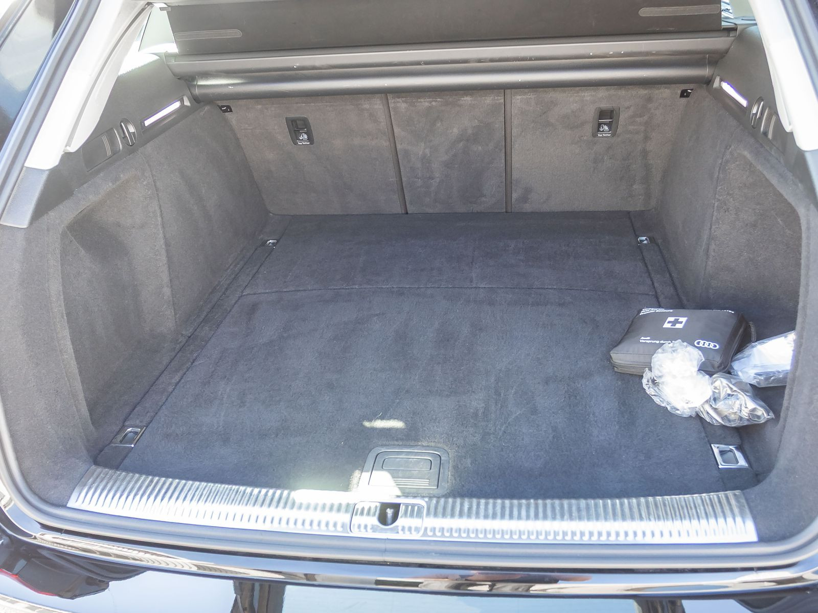 Audi A4 Avant 35TDI Stronic Navi Sitzhzg EPH