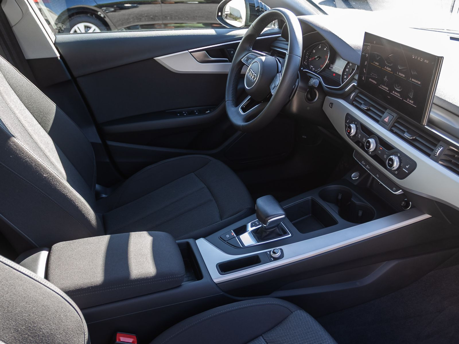 Audi A4 Avant 35TDI Stronic Navi Sitzhzg EPH