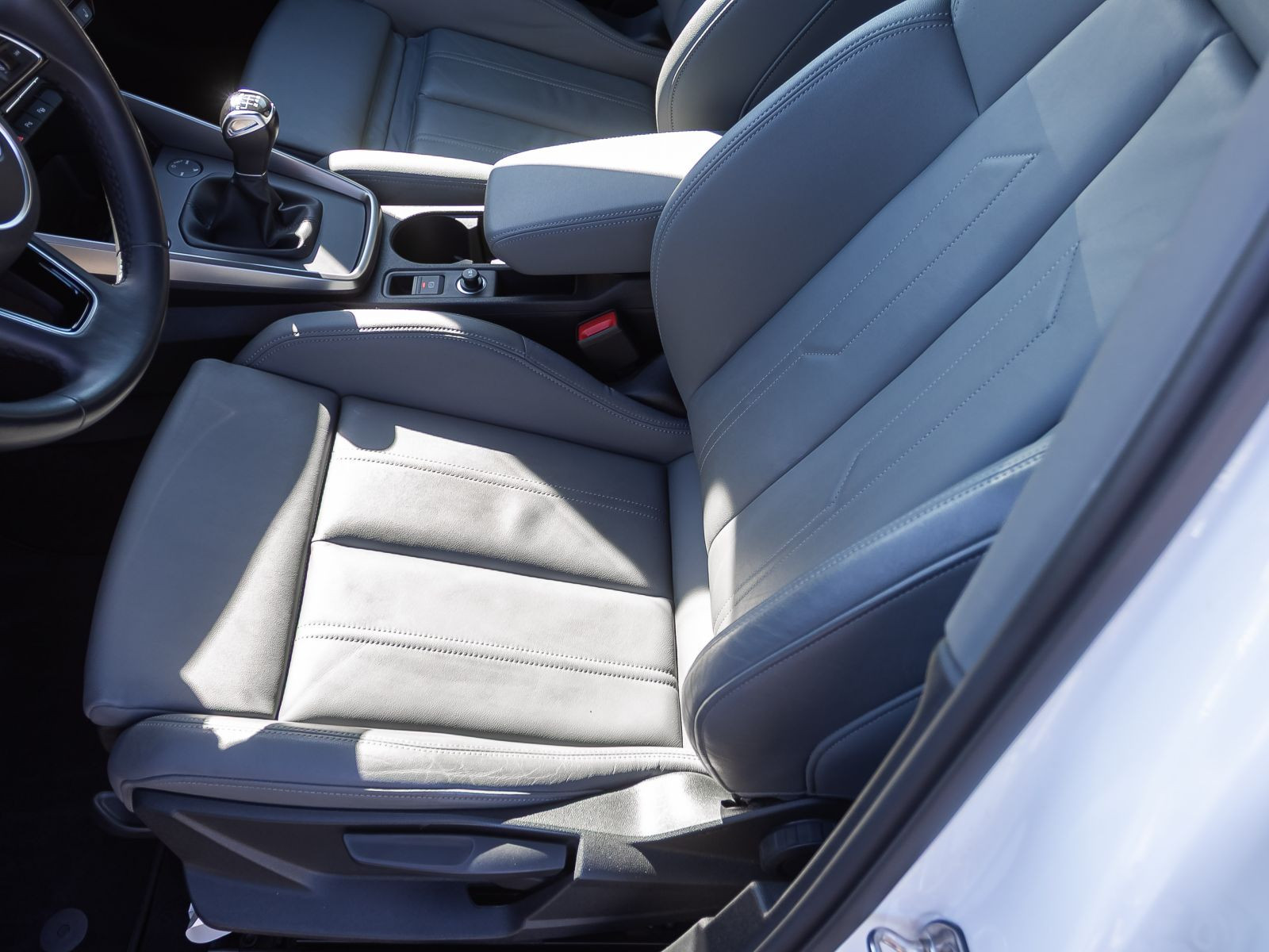 Audi A3 Limousine S line 30TDI Navi Sitzhzg EPH