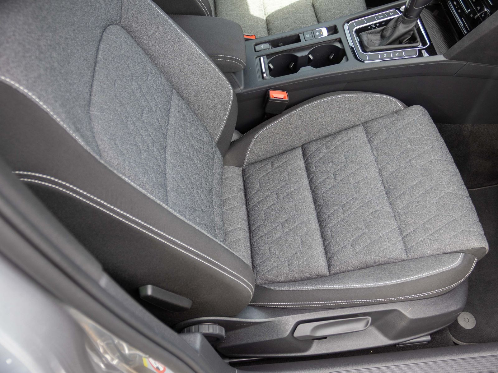 Volkswagen Passat Variant 2.0 TDI DSG "Business" Navi EPH ACC