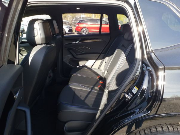 Volkswagen Tiguan 2.0 TDI 4M DSG R-Line HUD Harman Kardon