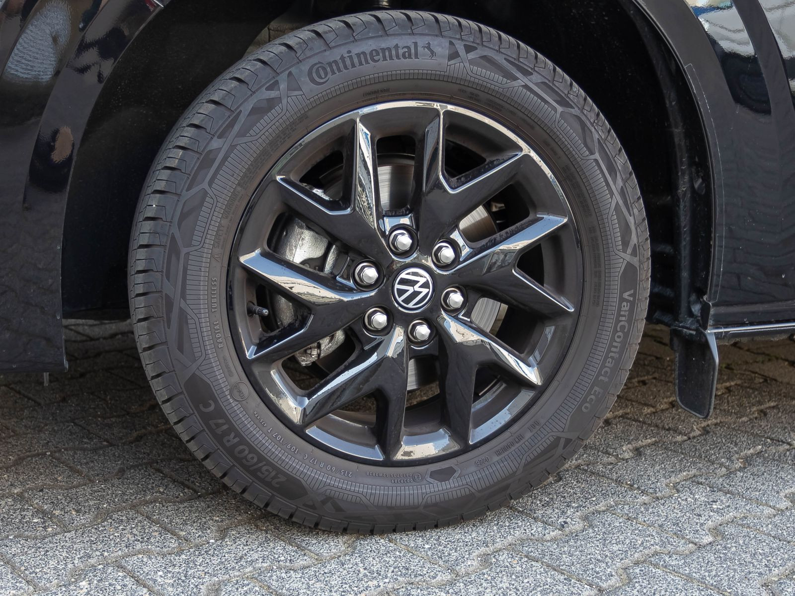 Volkswagen Caravelle LR Life 2.0TDI 4M Automatik Navi LED Standhzg ACC AHK