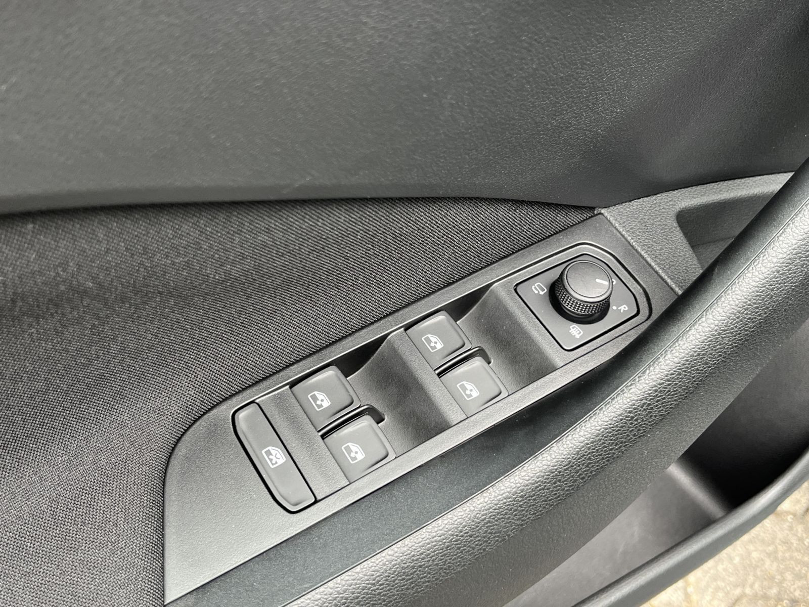 Skoda Kamiq Selection 1,5 TSI DSG ACC LED RFK NAVI