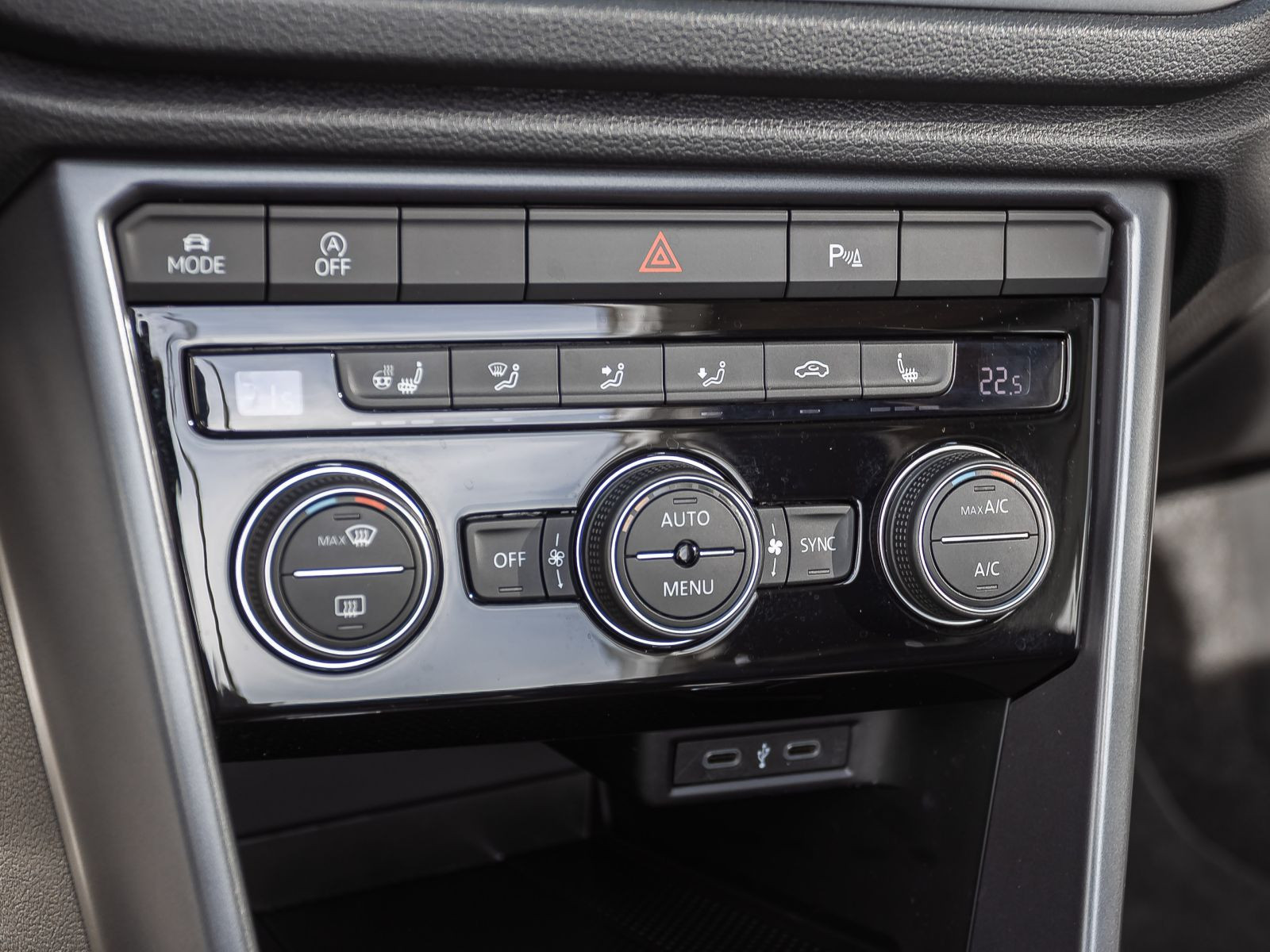 Volkswagen T-Roc Cabriolet R-Line 1.5TSI Navi LED ACC EPH