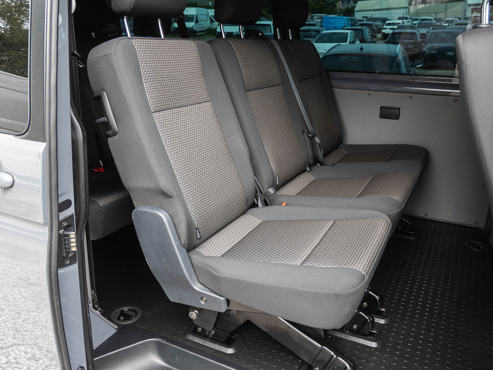 Volkswagen T6.1 Kombi LR 2.0TDI 4M DSG Navi LED Standheizung AHK