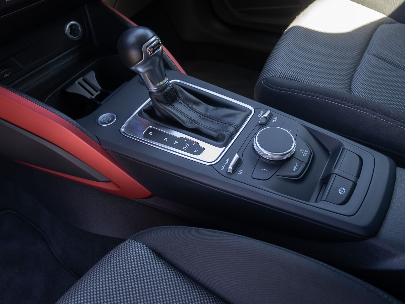 Audi Q2 Sport 1.4 TFSI Stronic AHK Sitzheizung EPH