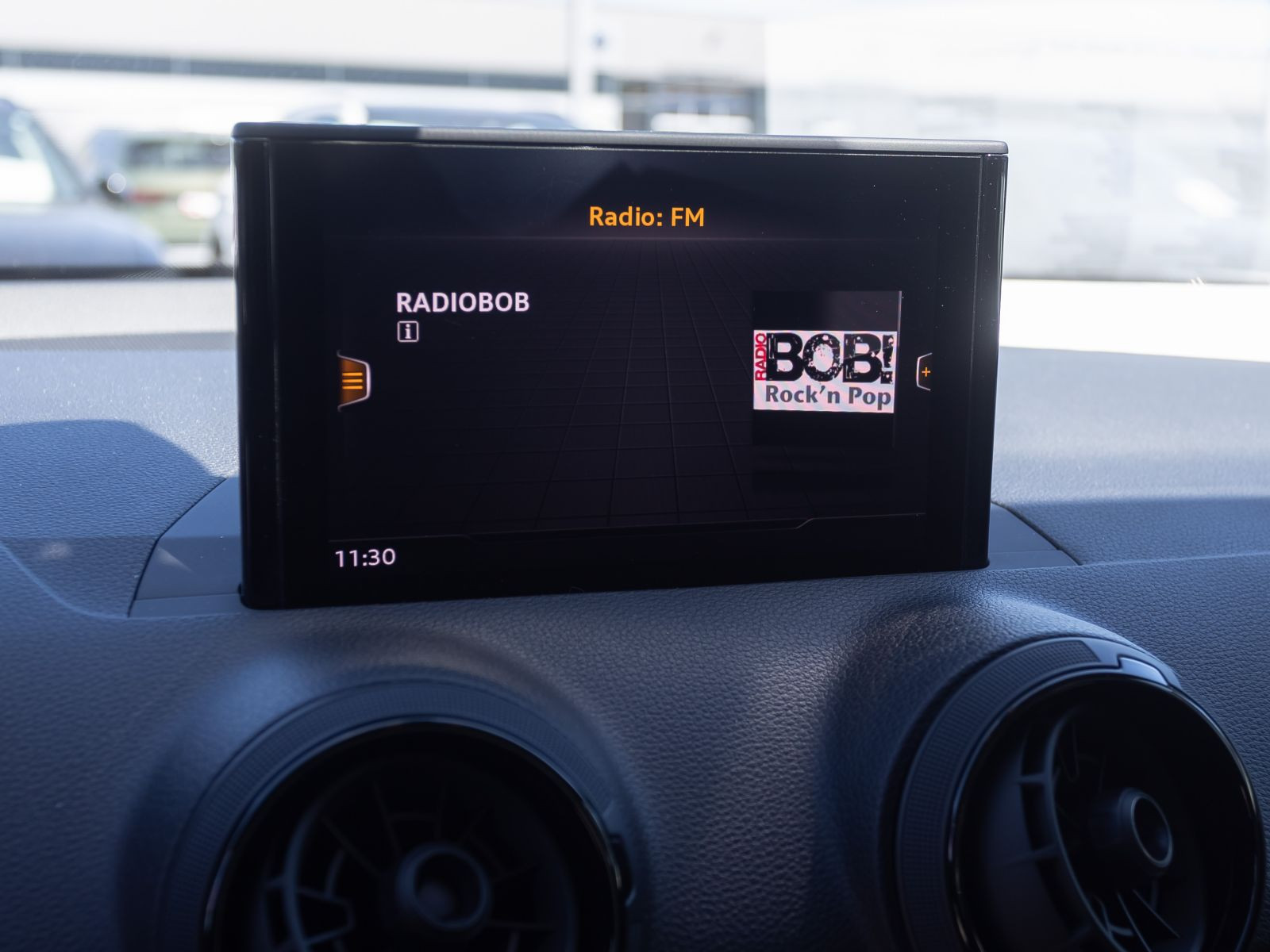 Audi Q2 Sport 1.4 TFSI Stronic AHK Sitzheizung EPH