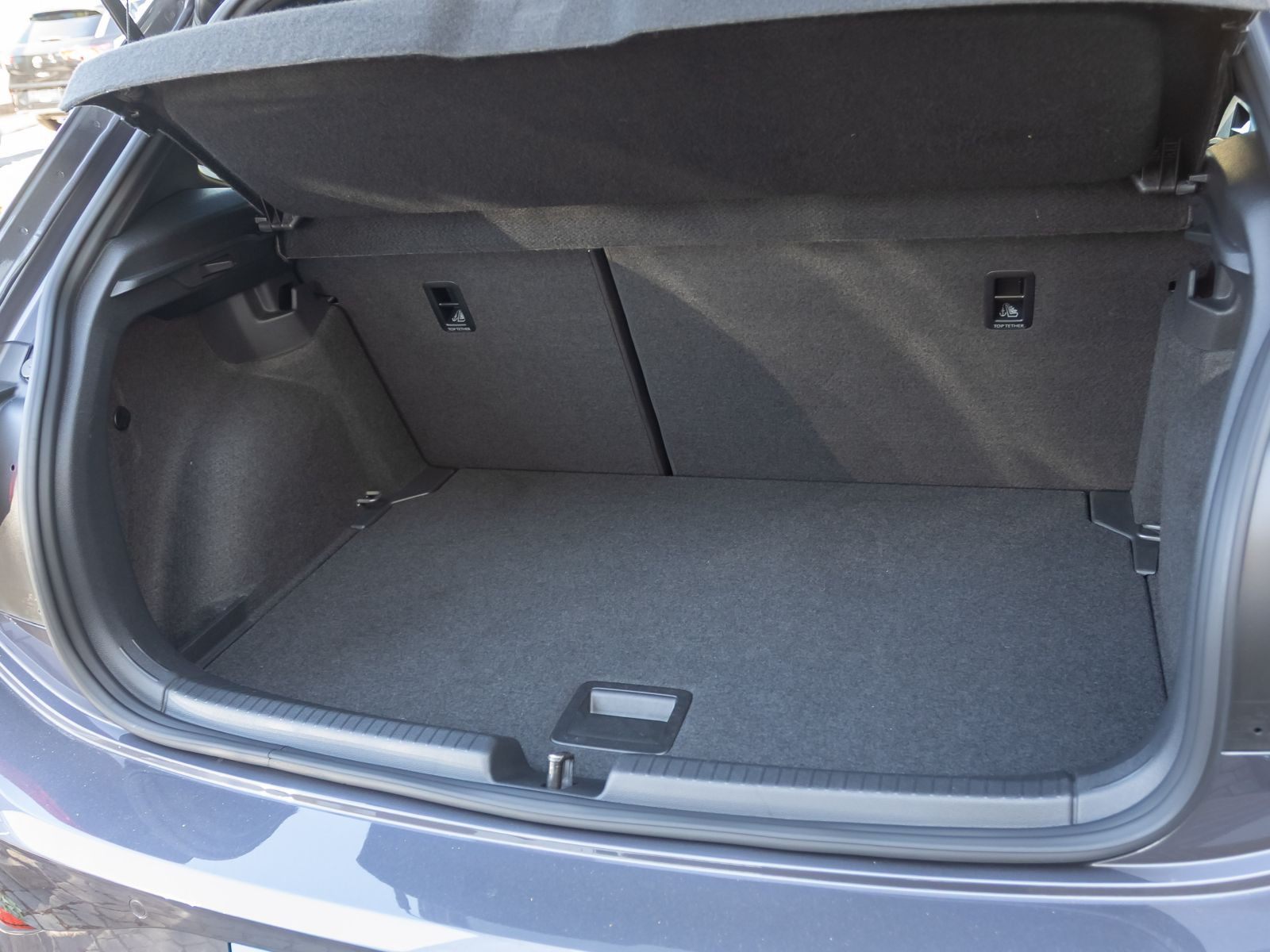 Volkswagen Polo 1.0 TSI DSG R-Line, Navi, LED-Matrix, Rückfahrkamera, App-Connect