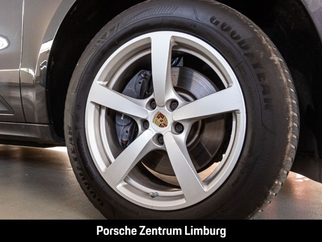 Porsche Macan Panoramadach PDLS PCM ParkAssistent