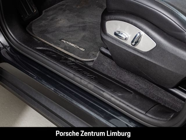 Porsche Macan Panoramadach PDLS PCM ParkAssistent