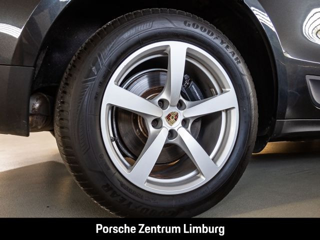 Porsche Macan Panoramadach PDLS PCM ParkAssistent