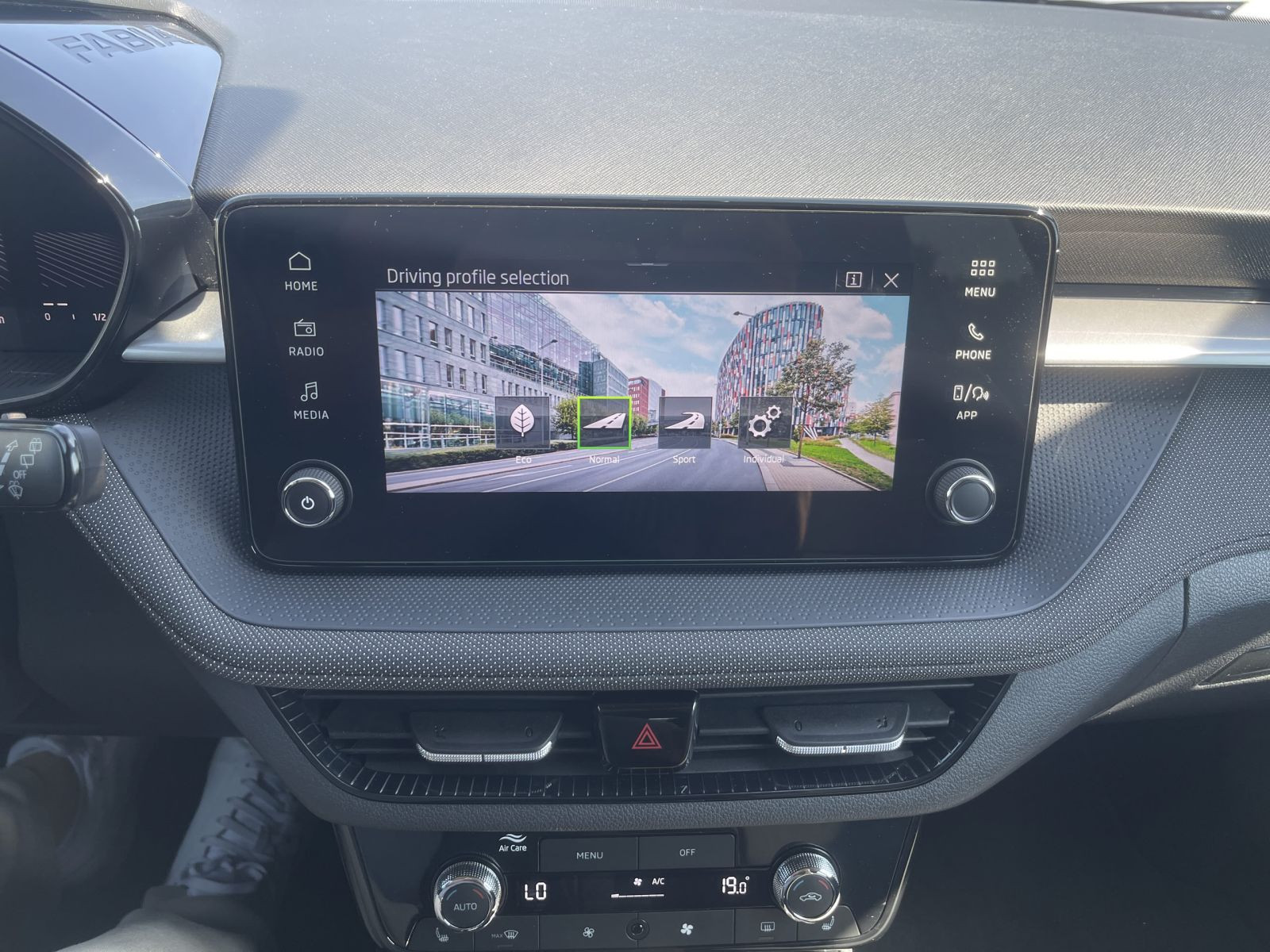 Skoda Fabia Selection 1.0TSI EPH Carplay Kessy Sitzhzg