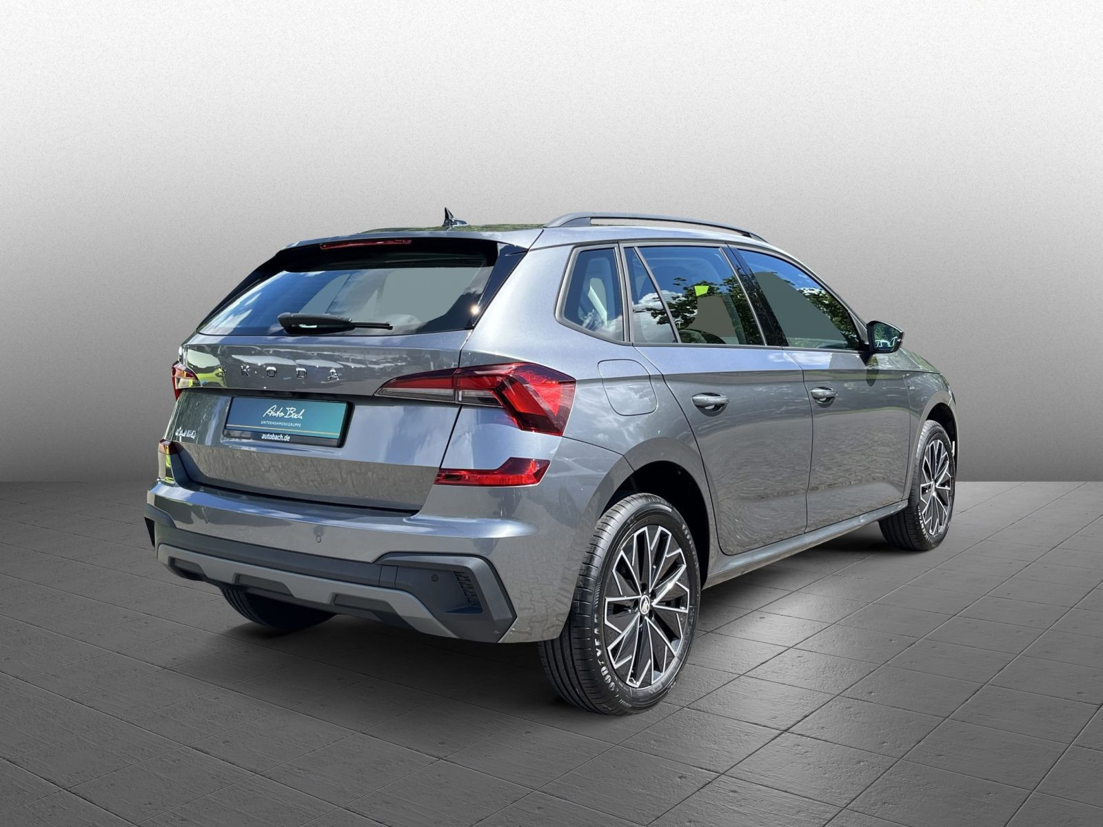 Skoda Kamiq Drive 1.0 TSI DSG LED EPH AHK Sitzhzg