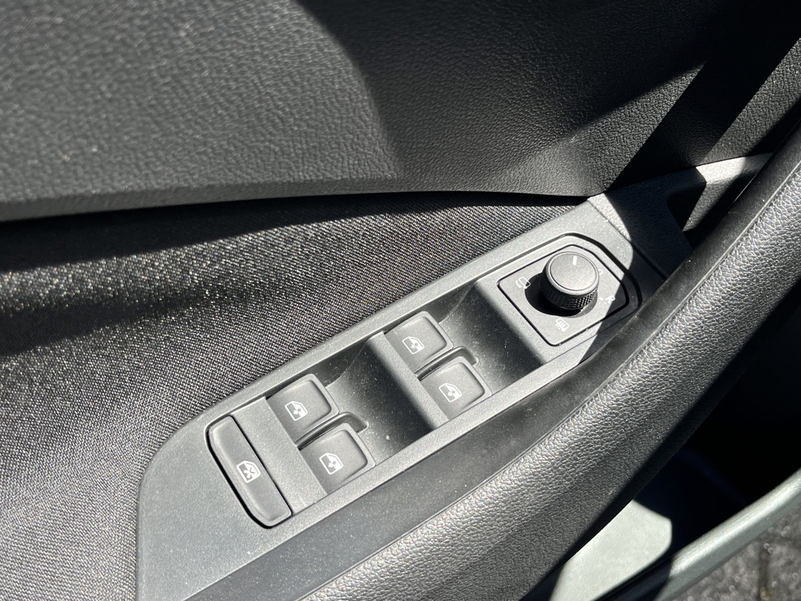 Skoda Kamiq Drive 1.0 TSI DSG LED EPH AHK Sitzhzg