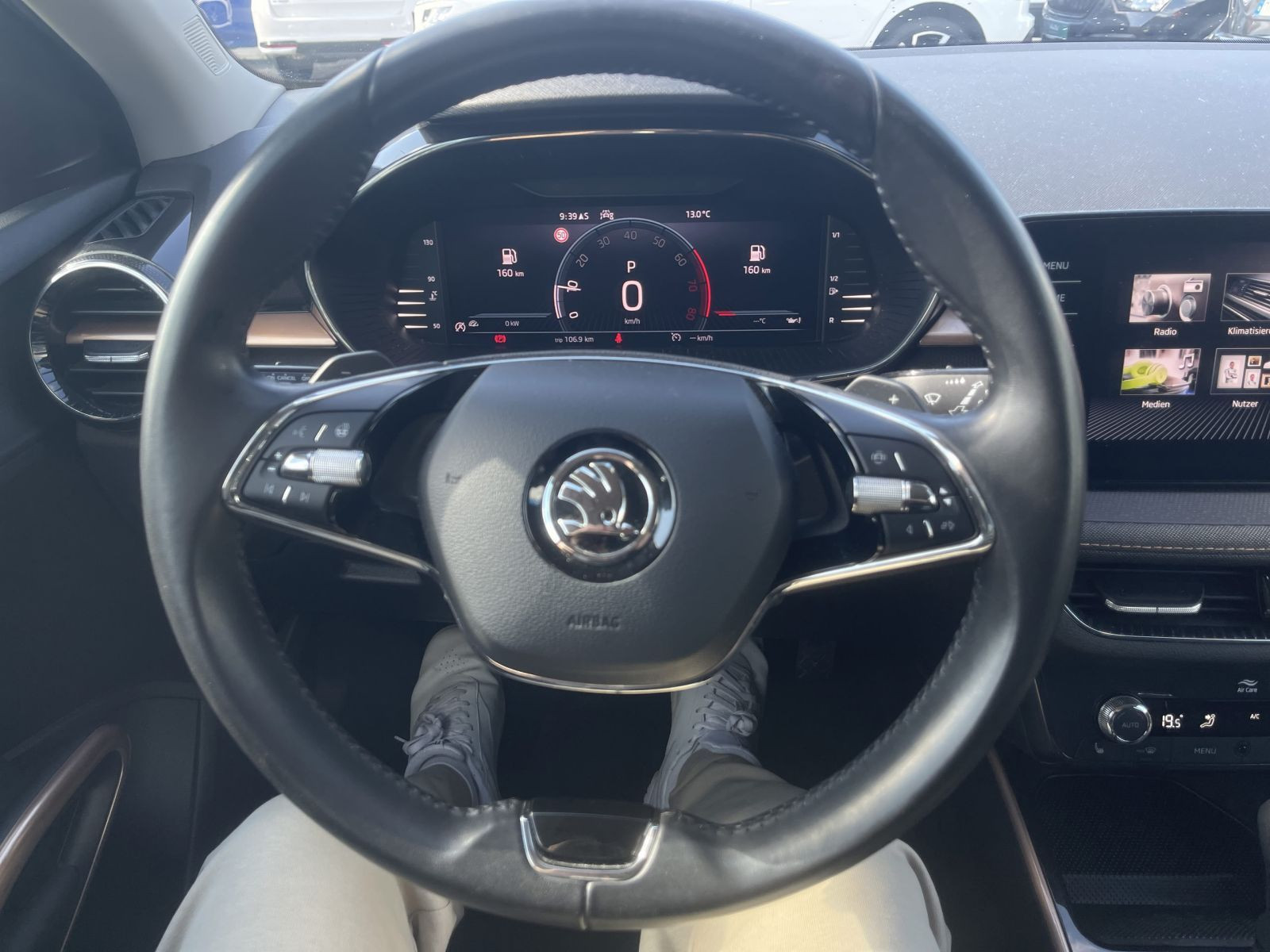Skoda Fabia Style 1.0TSI DSG Navi LED GRA Keyless-Entry