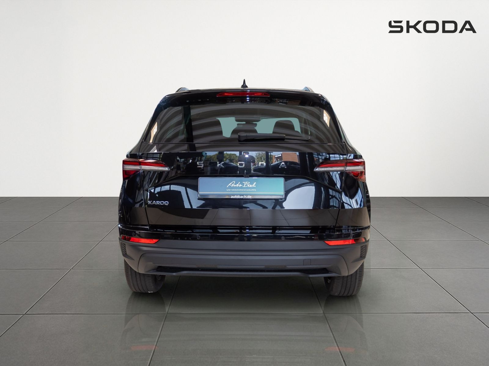 Skoda Karoq Tour 2,0 TDI DSG ACC AHK RFK NAVI KESSY