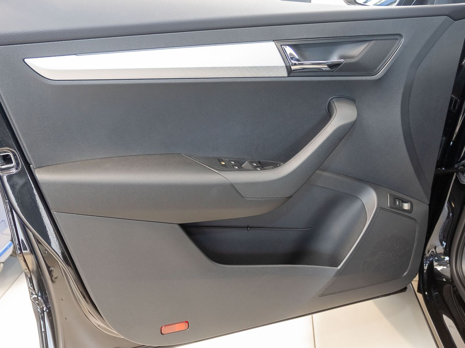 Skoda Karoq Tour 2,0 TDI DSG ACC AHK RFK NAVI KESSY
