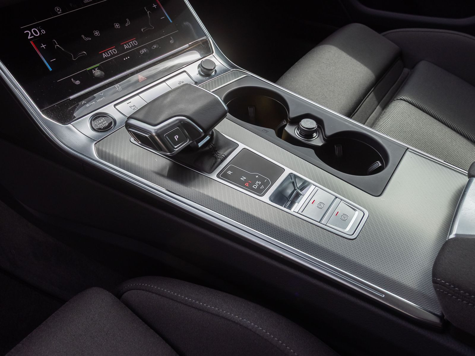 Audi A6 Avant S line 40TDI qu Stronic ACC Matrix Pano