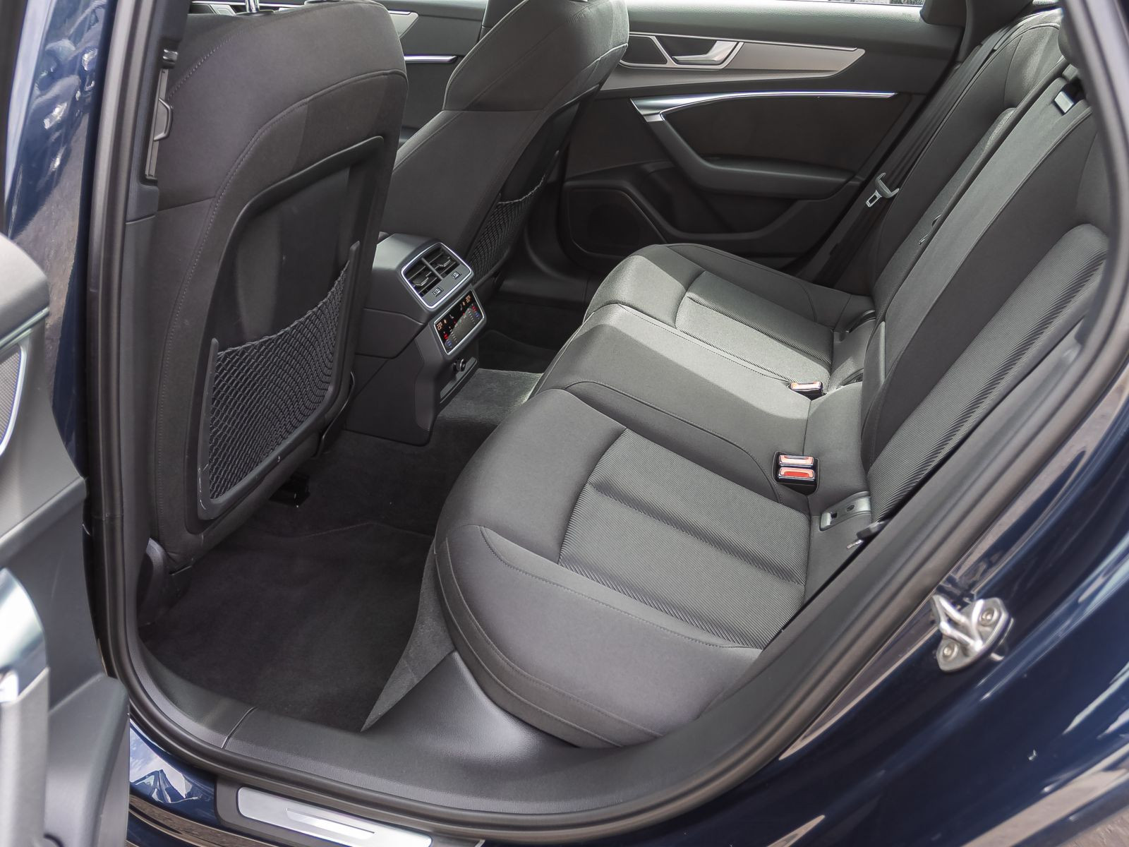Audi A6 Avant S line 40TDI qu Stronic ACC Matrix Pano