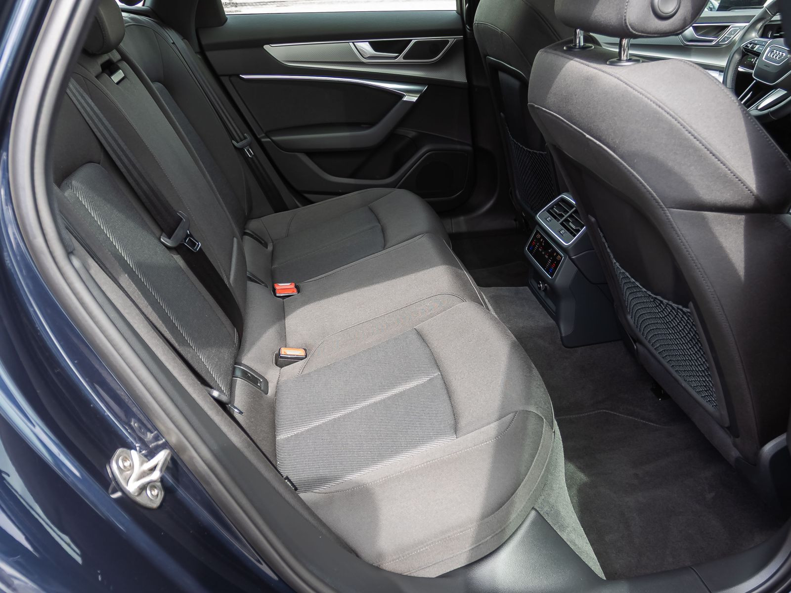 Audi A6 Avant S line 40TDI qu Stronic ACC Matrix Pano